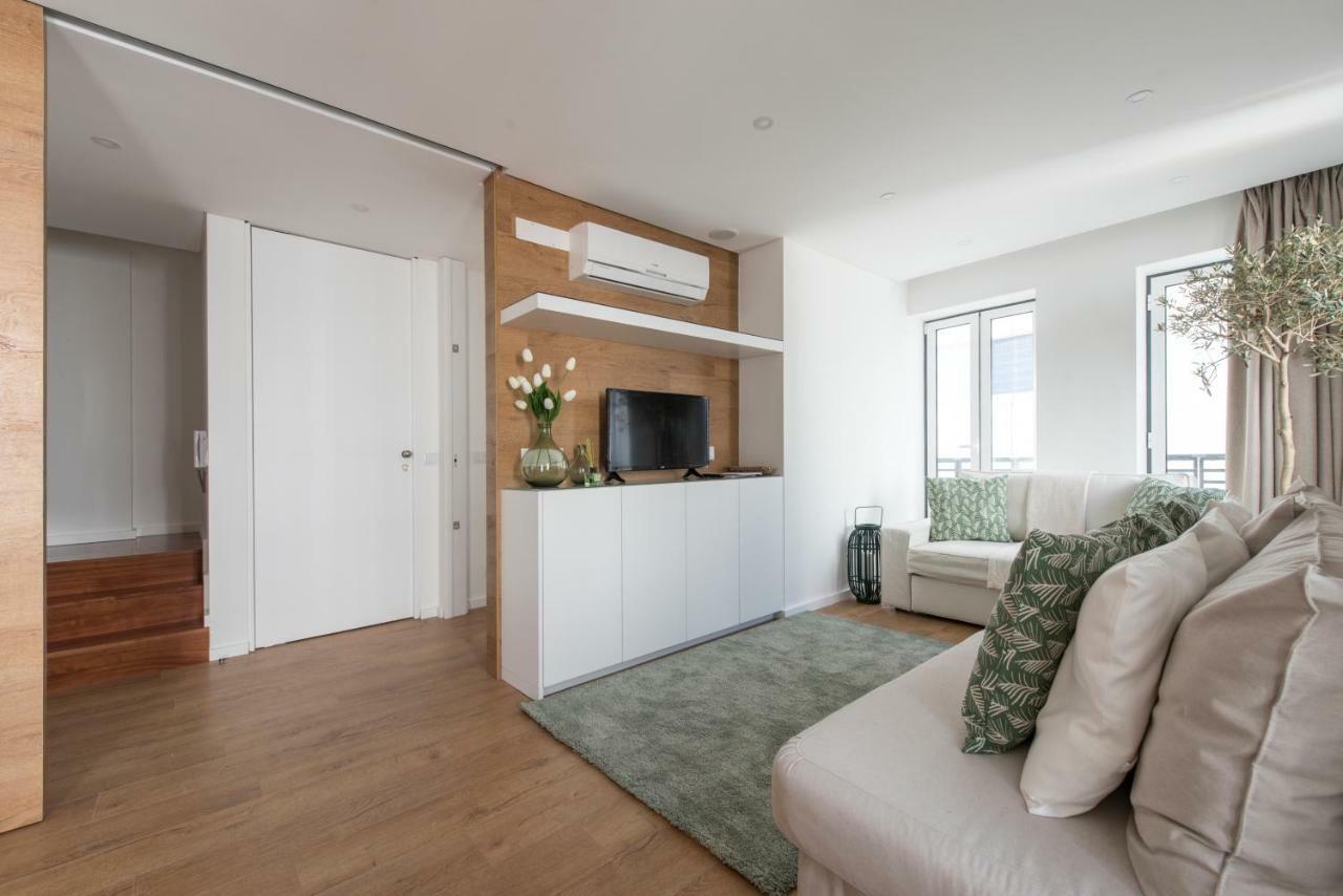 Oliver Apartment